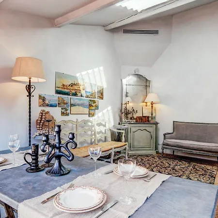 Authentic Charming In The Heart Of Apartment