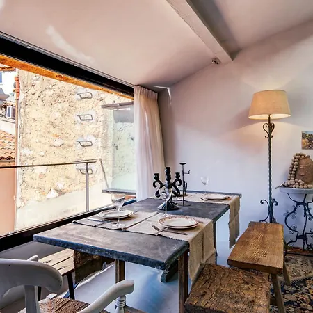 Authentic Charming In The Heart Of Apartment *